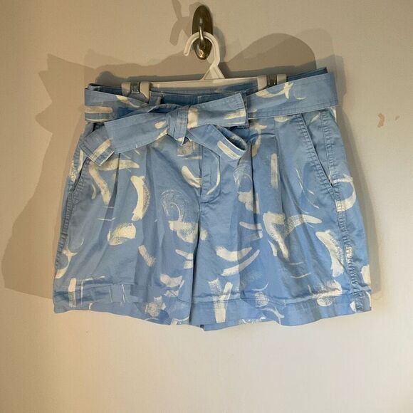 Light Blue and White Highrise Pleated Shorts With Tie Belt, 6 - Picture 2 of 14